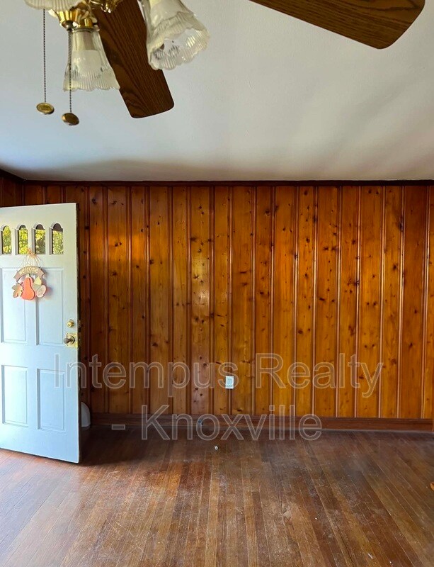 Building Photo - 304 Sarvis Dr