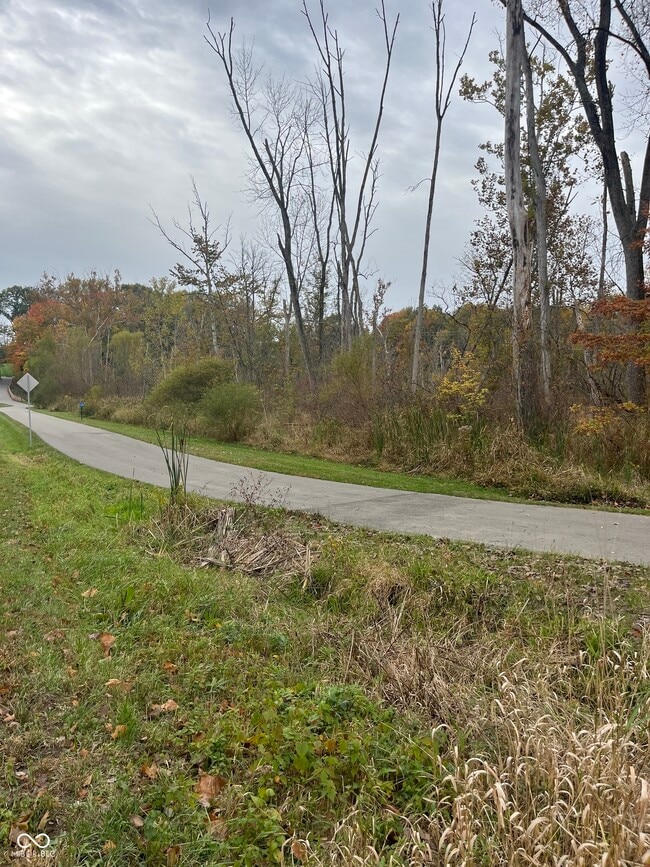 Building Photo - 15495 Martha St