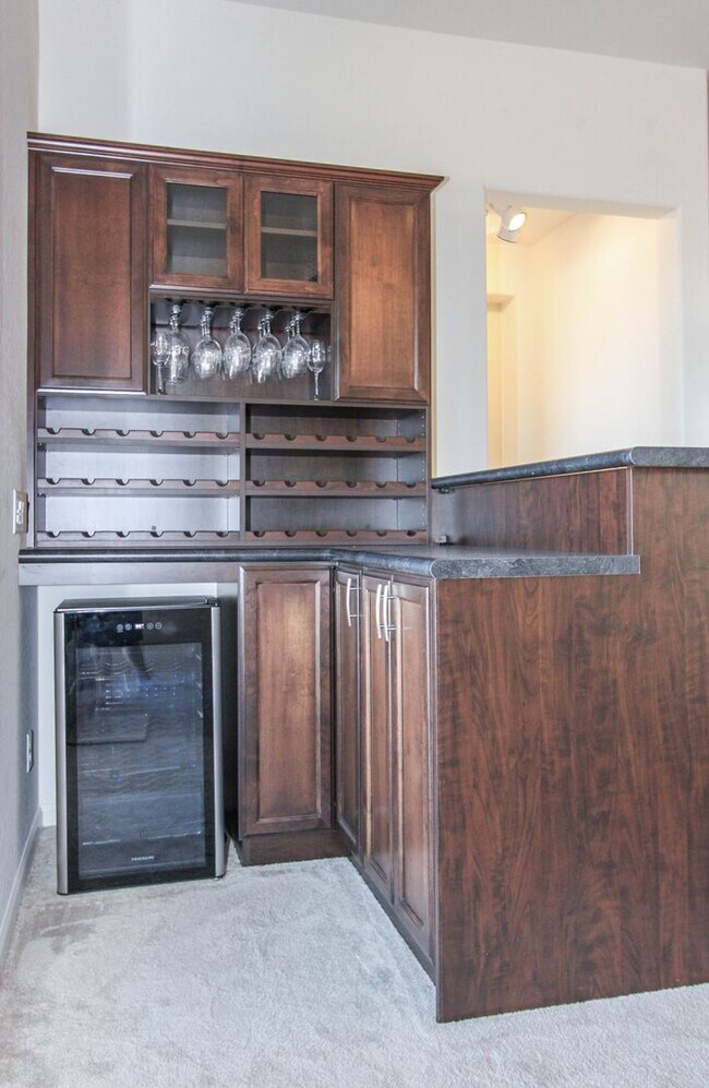 Building Photo - Application Pending- Two Bedroom Plus Den Home in Granite Dells Estates