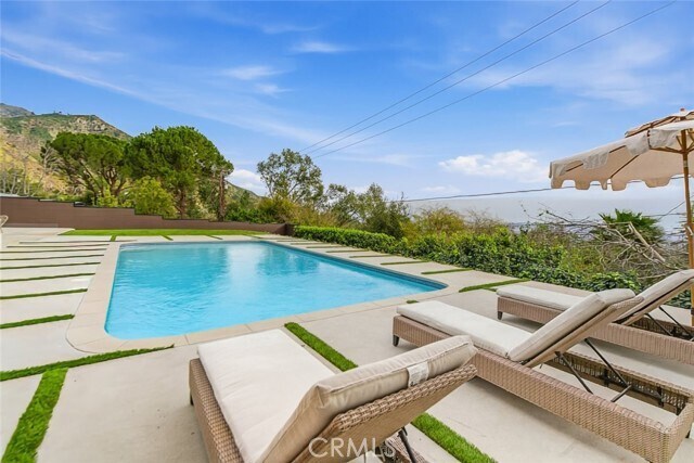 Building Photo - 1764 E Loma Alta Dr