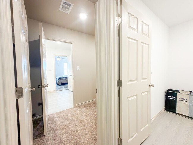 Building Photo - The Perfect Blend of Function and Luxury