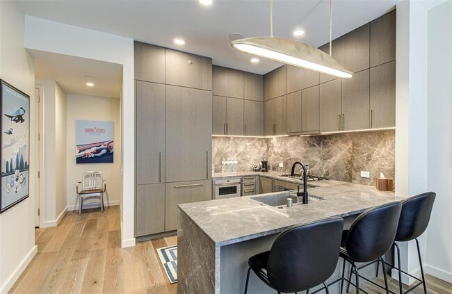 Building Photo - 202 Nueces St