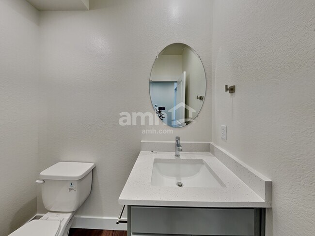 Building Photo - 3970 Wyedale Way