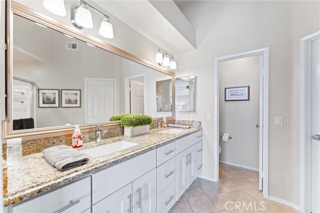 Building Photo - 1037 S Daybreak Ct