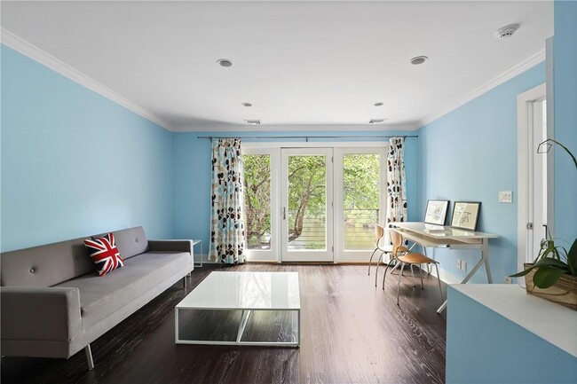 Building Photo - 27 S Bedford Rd