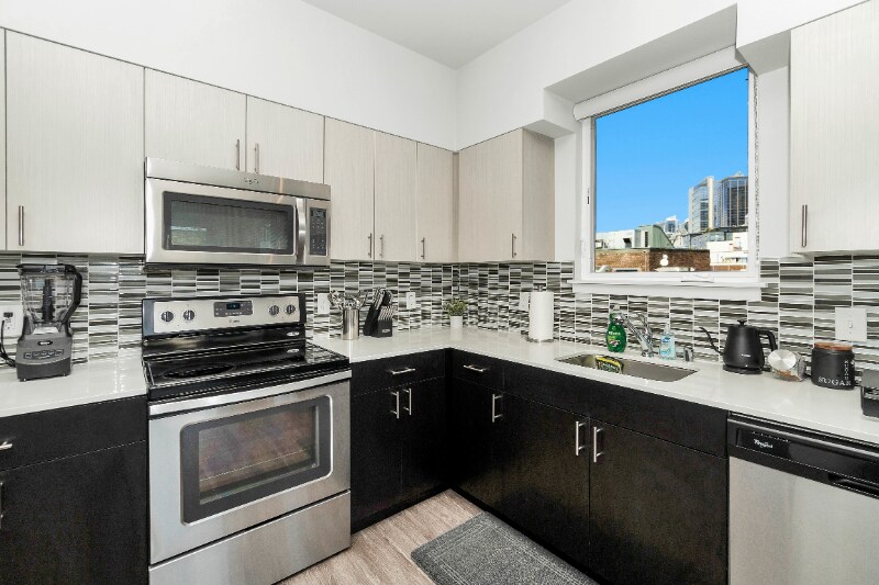 Building Photo - 80 South Main St