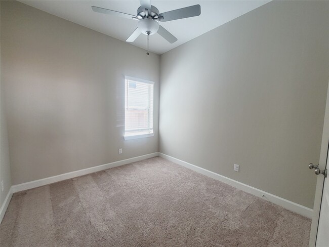 Building Photo - 22006 Tawny Butterfly Dr