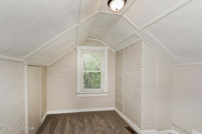 Building Photo - 1832 W Kentucky St