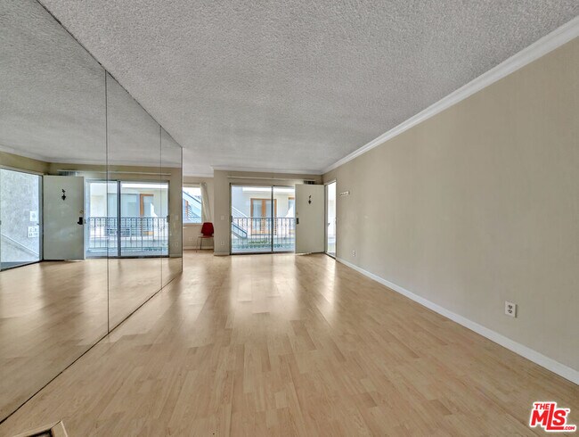 Building Photo - 1538 11th St