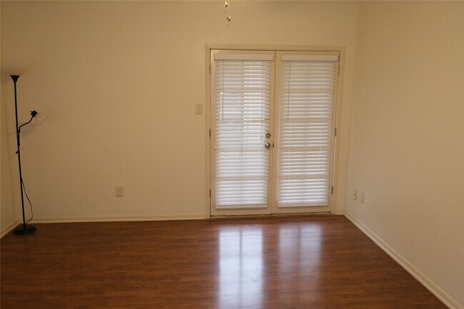 Building Photo - 2001 Bering Dr