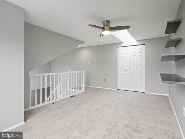 Building Photo - 7737 Inversham Dr