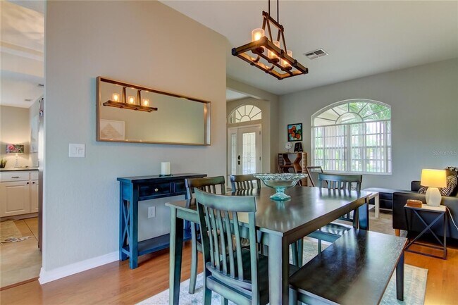 Building Photo - 1421 Beach Club Ln