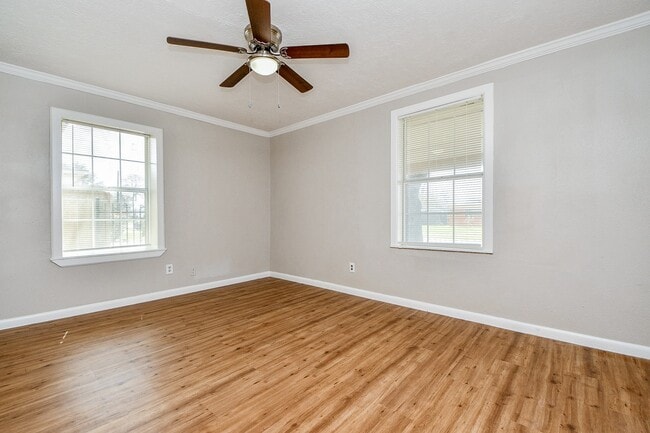 Building Photo - 1907 Lafferty Rd