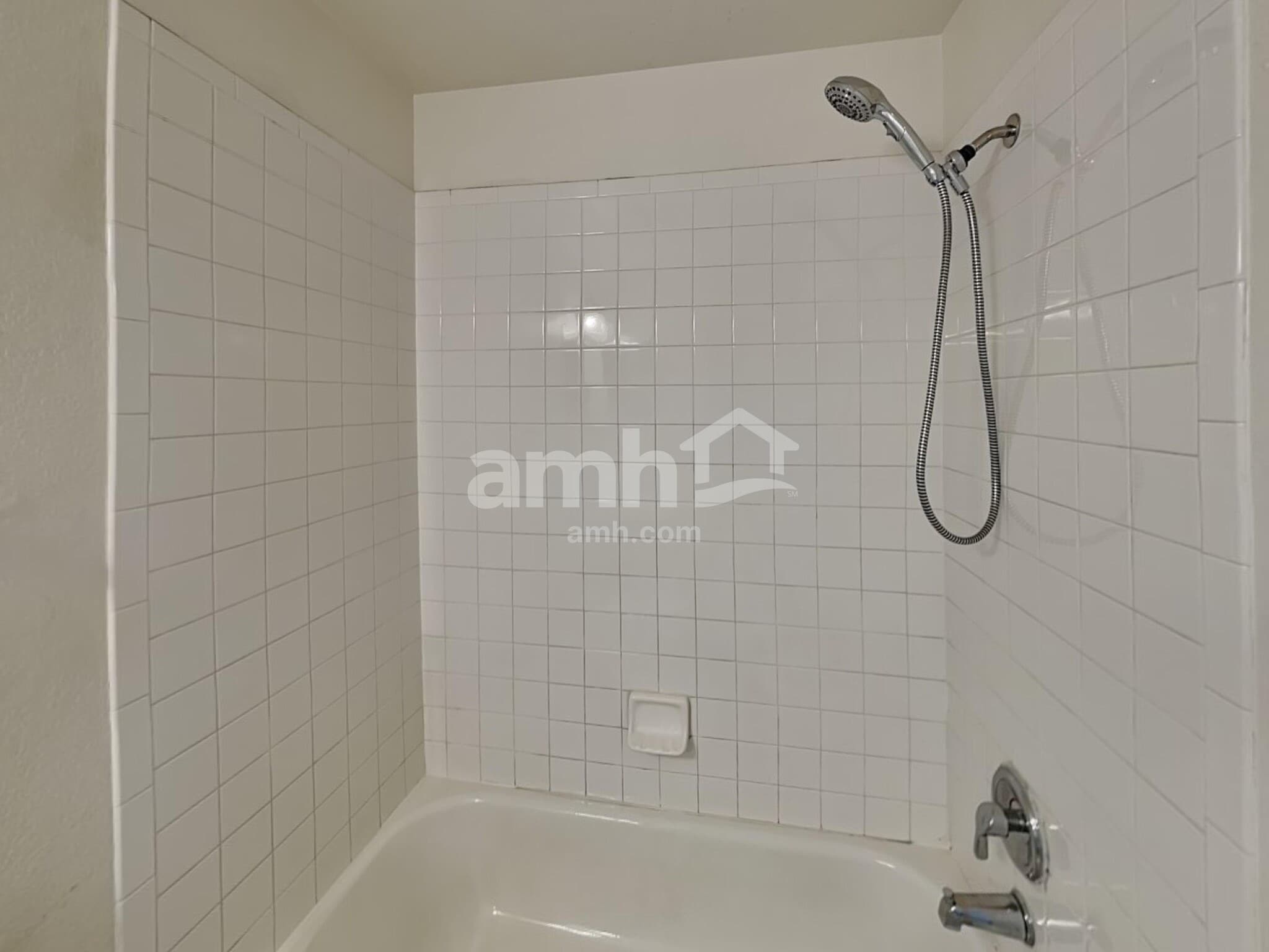 Building Photo - 4608 N Gibraltar St