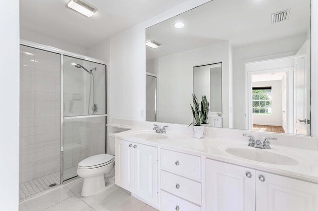 Building Photo - 8270 Eleuthera Ln