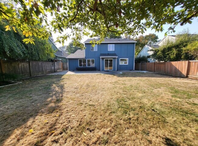 Building Photo - 2114 SE 60th Ave