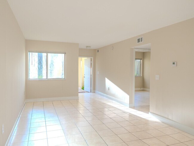 Building Photo - 4785 SW 62nd Ave