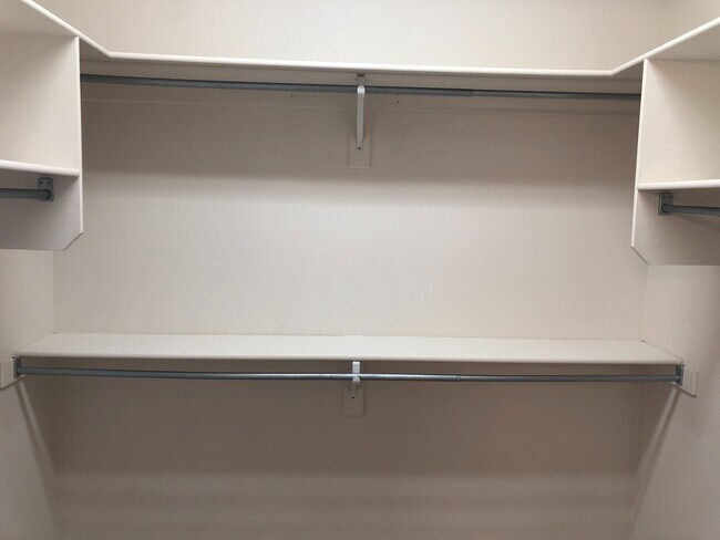 Building Photo - 3 bed 2 bath home for rent in Hurricane