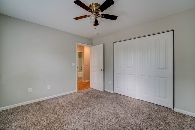 Building Photo - Lovely 3 BR, 2 BA Home. Conveniently Located  Between Spartanburg & Greenville, Near The Inland Port