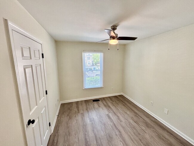 Building Photo - Cozy and Renovated 2 Bed 1 Bath Apartments in the Heart of Wake Forest!