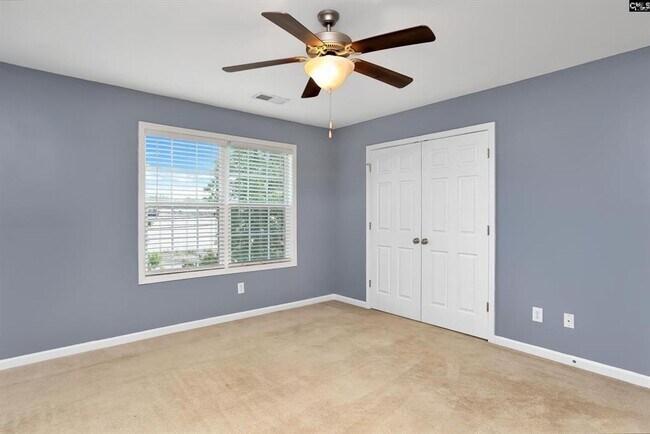 Building Photo - Move-In Ready Townhouse in Hampton Forest!
