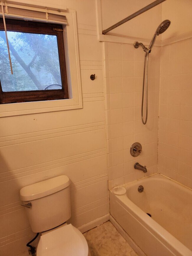 Building Photo - 11075 Dell Ave