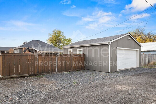 Building Photo - Welcome to Kendal Yards