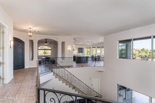 Building Photo - 908 E Waltann Ln