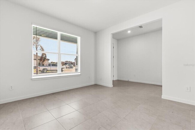 Building Photo - 11216 Sycamore Glen Loop