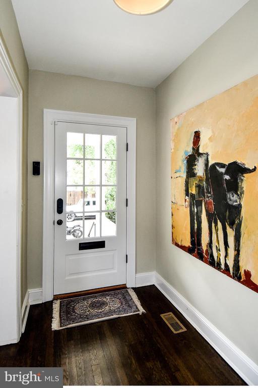 Building Photo - 2426 Observatory Pl NW
