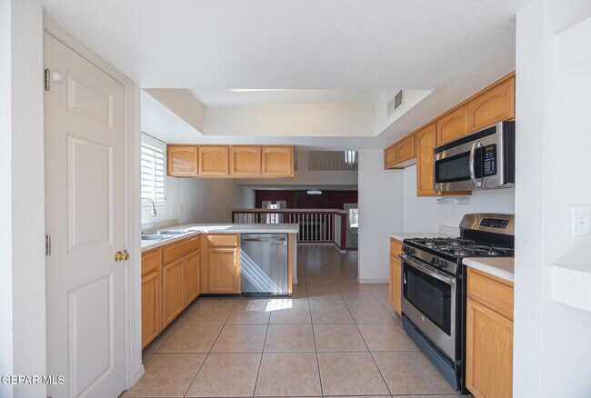 Building Photo - 749 Linda Johnson Ave