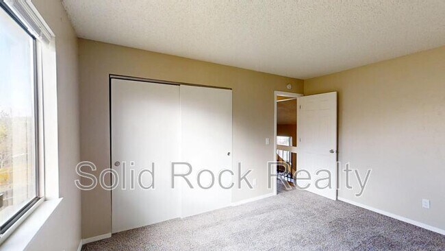 Building Photo - 6570 Montarbor Dr