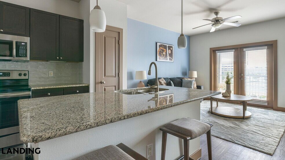 Building Photo - 13920 Mandolin Dr