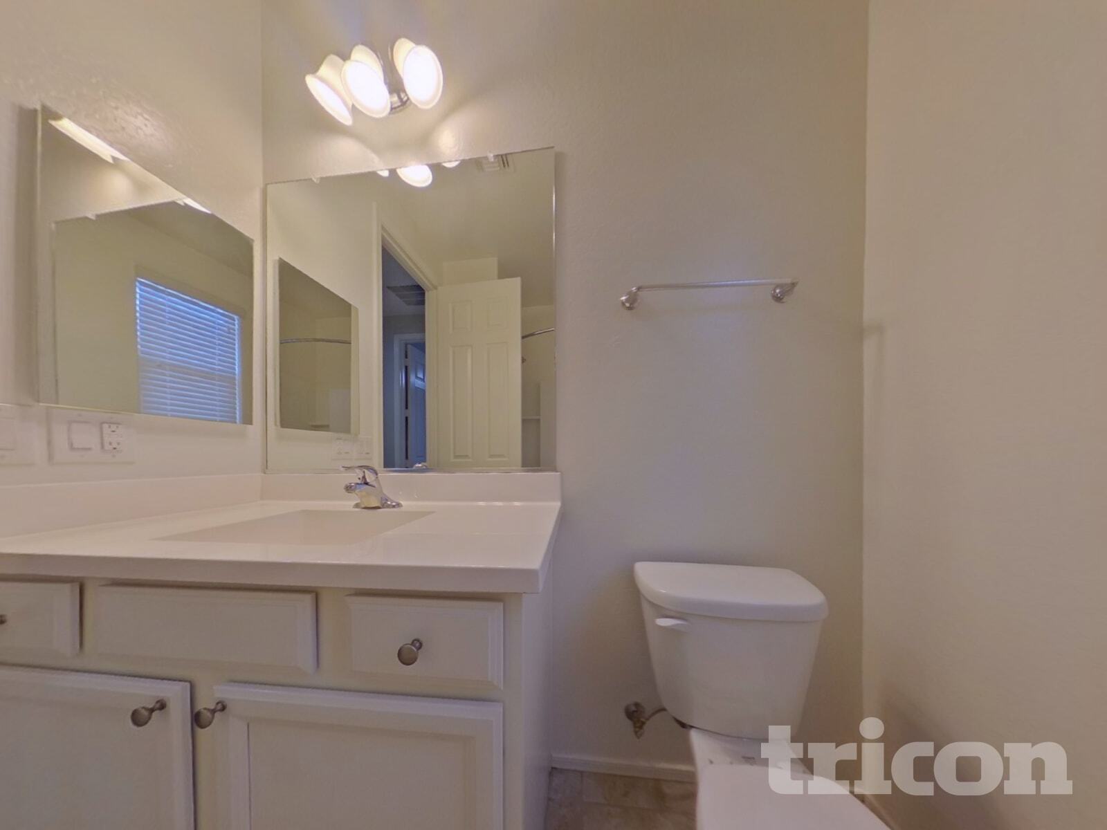 Building Photo - 21195 W Palm Ln