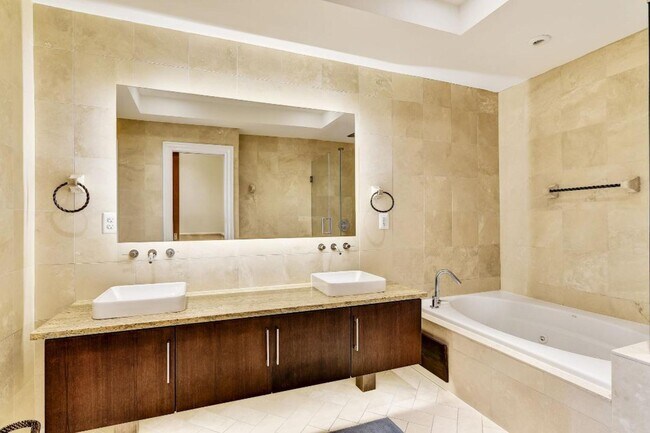 Building Photo - 1737 Connecticut Ave NW