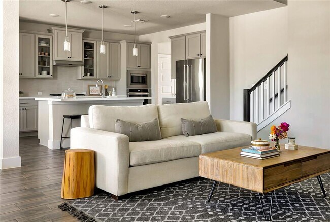 Building Photo - 8415 Laughlin Ln