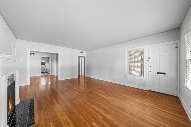 Building Photo - 109 W Norwood Ct
