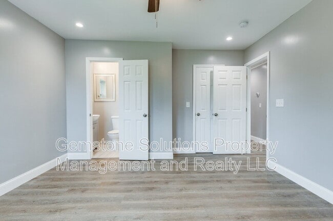 Building Photo - 104 Anchor Dr