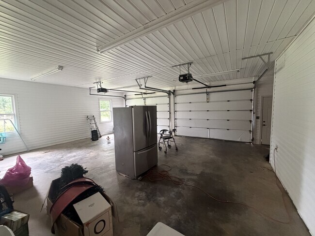Building Photo - 179 Stone Edge Dr