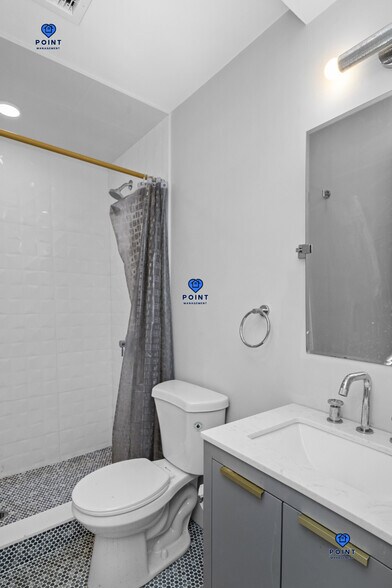 Building Photo - 516 Sumner St