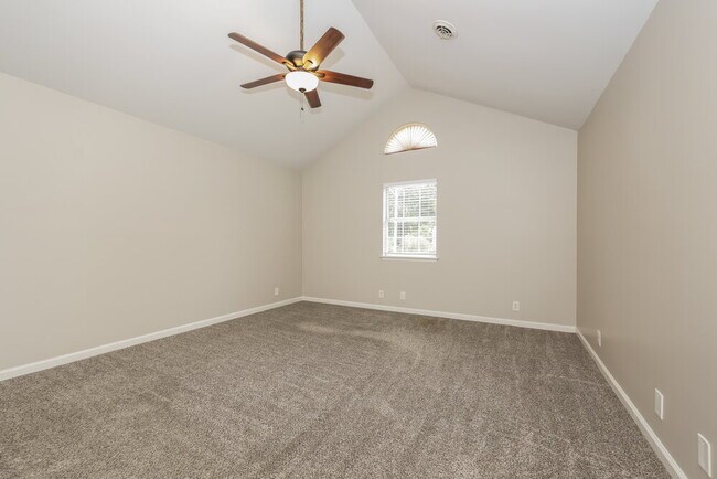 Building Photo - 3049 Brantley Dr