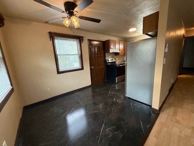 Building Photo - 1033 Evans St