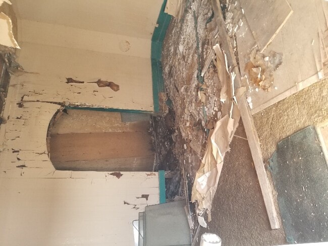 Building Photo - OWNER Finance Home with 10% DOWN