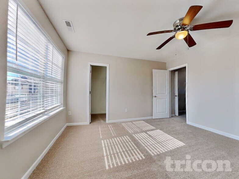 Building Photo - 42 Folkstone Ct