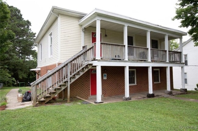 Building Photo - 407ES