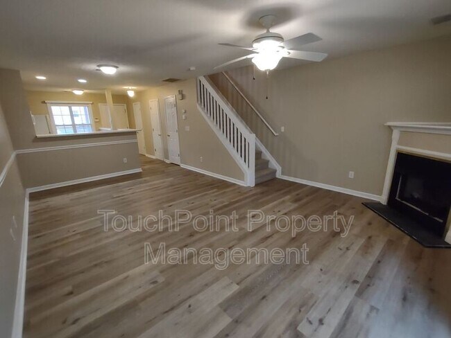 Building Photo - 10215 Reindeer Way Ln