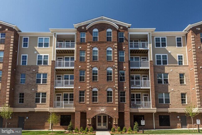 Building Photo - 13740 Endeavour Dr