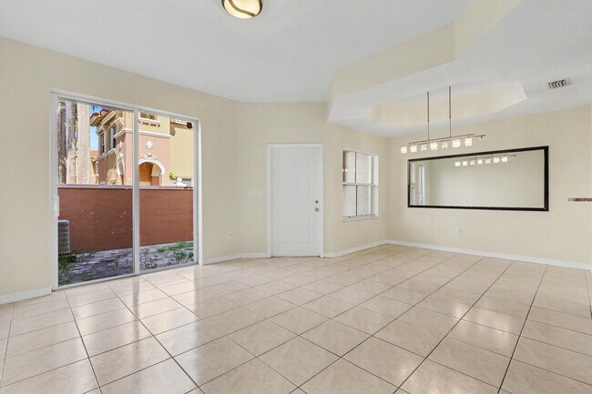 Building Photo - 626 SW 106th Ave