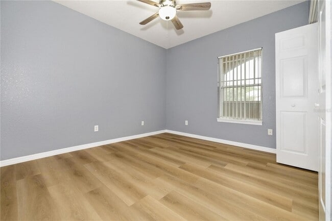 Building Photo - 16573 Enclave Village Dr