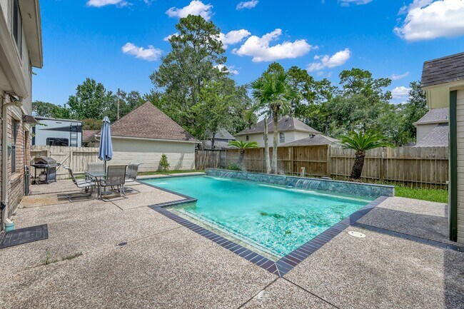 Building Photo - 3519 El James Dr